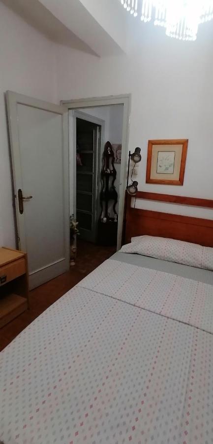 Mary'S Rooms Low Cost Валенсия Екстериор снимка