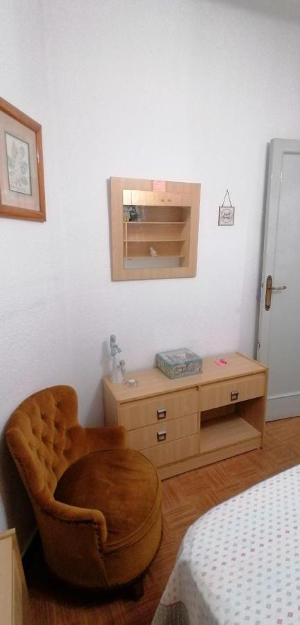 Mary'S Rooms Low Cost Валенсия Екстериор снимка